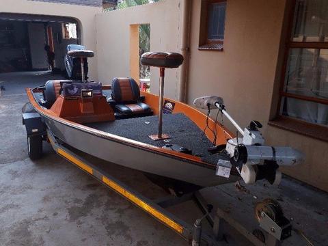 Bandit Bass Boat