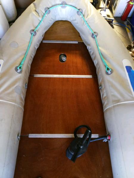 3.6m prestige fold up inflatable with 4hp Mariner