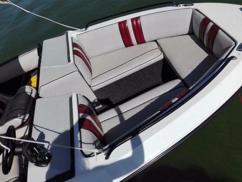 mercruiser v8 inboard family boat for sale