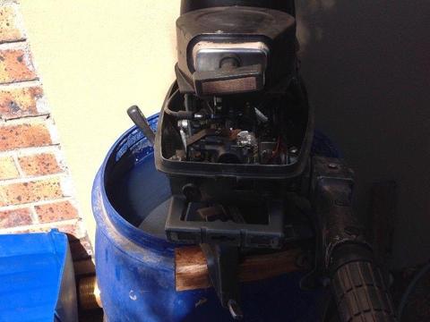 Suzuki 4 hp outboard enjin