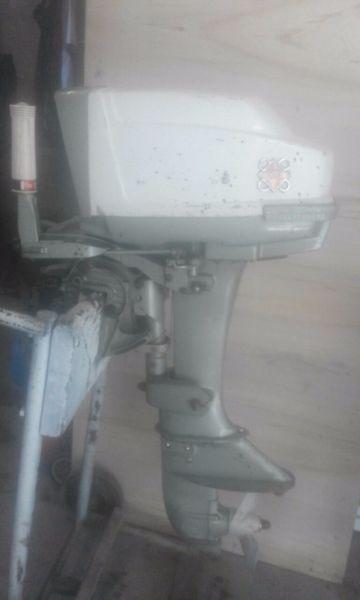 Perkins 6HP outboard motor in excellent working order