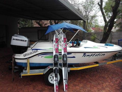 SENSATION TEMPTATION SKI BOAT