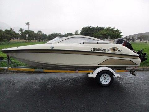 INFINITY 18 FOOT SKI BOAT WITH 125 MERCURY ENGINE-LOW HOURS-EXCELLENT CONDITION - LOADED WITH EXTRAS