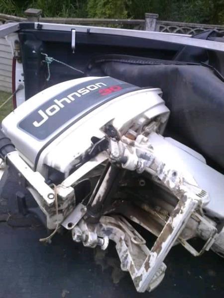 30 hp Jhonson boat motor