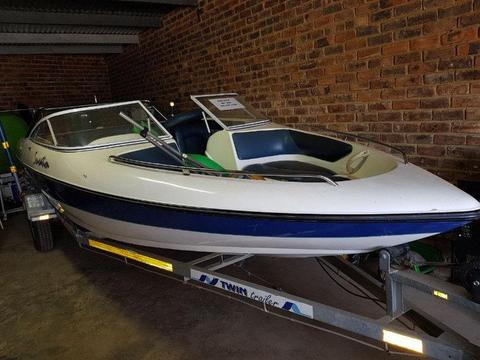 Sensation 21 foot with 200 Mercury motor