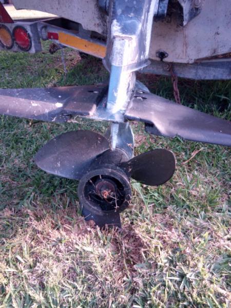 90 hp yamaha with power trim and tilt