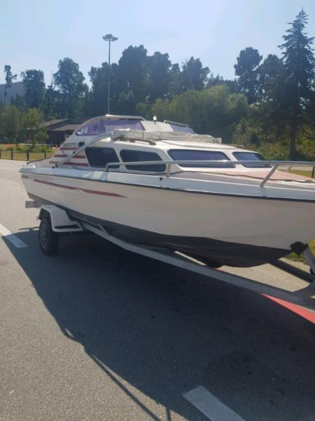 Boats and motors wanted for cash