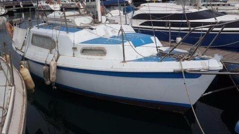 24 ft Vivacity for sale R66k. Call Anje` 082 883 0799 to view