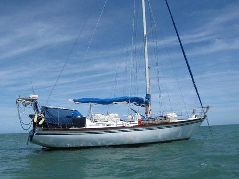 Roberts 45 blue water cruiser