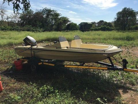 Advance fishing boat for sale