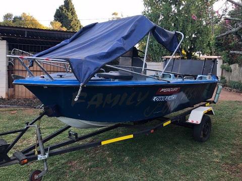 Ski boat hull and Trailer 6m x 2m