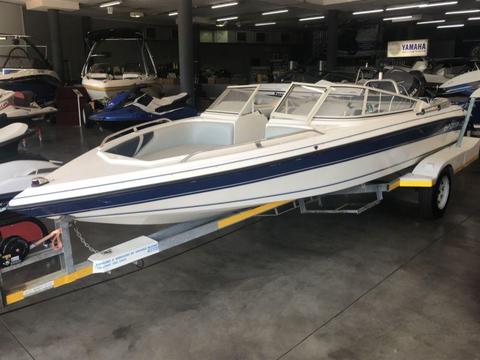2000 Panache 1850 with Yamaha 130 HP Outboard Engine