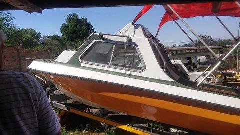 Sportsman Cabin Cruizer boat