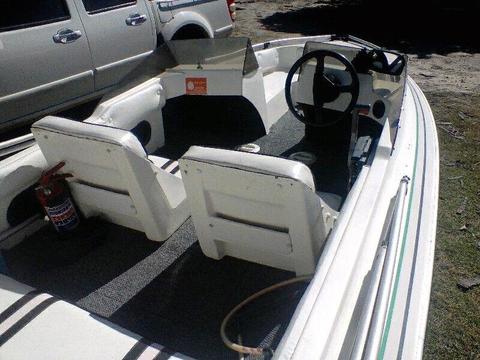 GT Sport boat. 75hp Yamaha trim and tilt