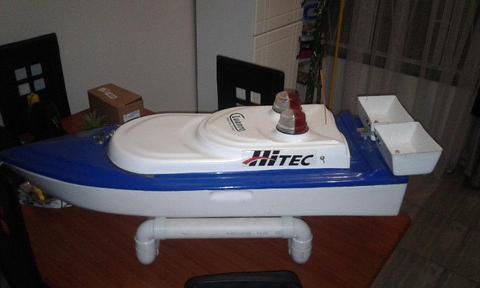 Bait Boat Like New