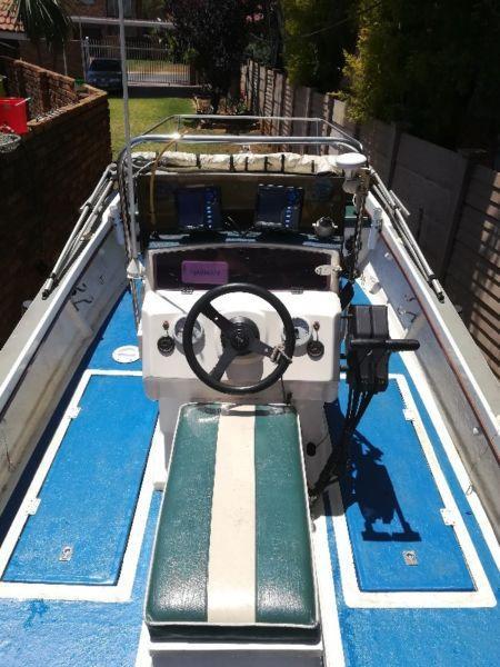Fishing Boat Cat Hul 16ft