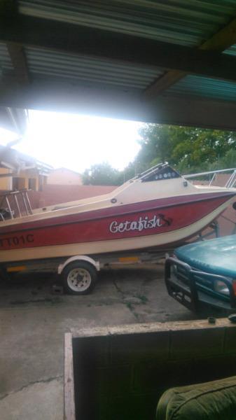 Invader cat 2x mercury 40 trim tilts f/finder gps radio and tackle