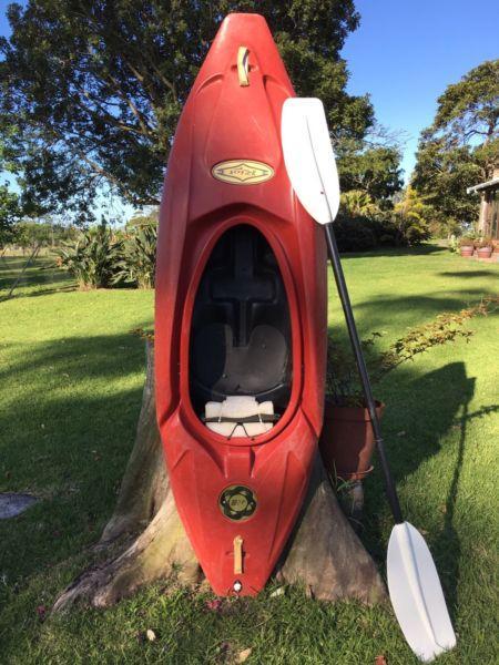 Riot 007 whitewater kayak, R1500