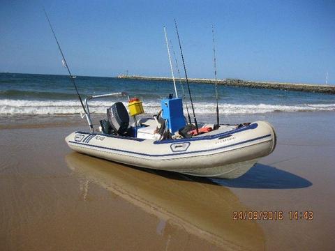 Ruuber duck with 50 HP Yamaha