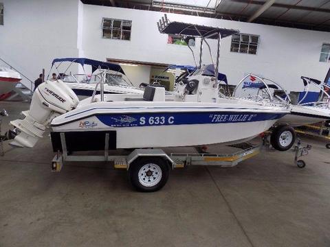 gamefish 510 center console on trailer 2 x 40 hp evinrudes etec low hours !!!!!!!!!!!!!