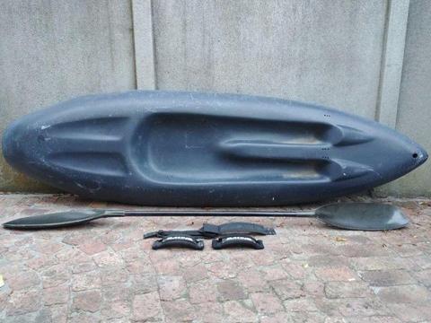 Plastic Kayak, with full carbon fiber paddles