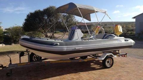 1x Semi-rigged 5,2m rubber duck