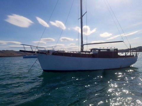 37 ft Monohull Sail Boat + Rubber Duck for Sale