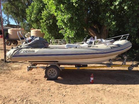 Rubber duck, Gemini 5,2m, mint condition with Yamaha 90cc