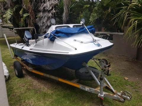 Arrowhead Cathedrall Boat