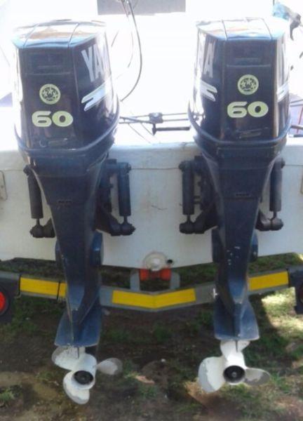 2 x Yamaha 60hp 2 stroke motors for sale for R25 000