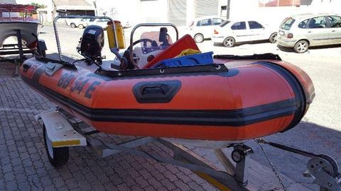 2013 Ferel Inflatable with DT30 Suzuki 2-stroke - Like New