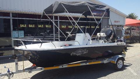 Demo model Salvator 455 C/Console with DF70ATL Suzuki 4-stroke only 1 hour on motor - 2017 model