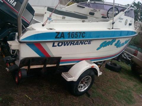 Invader cat 14.6 deep sea boat