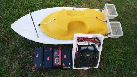 Bait Boat with Radio Control and Batteries
