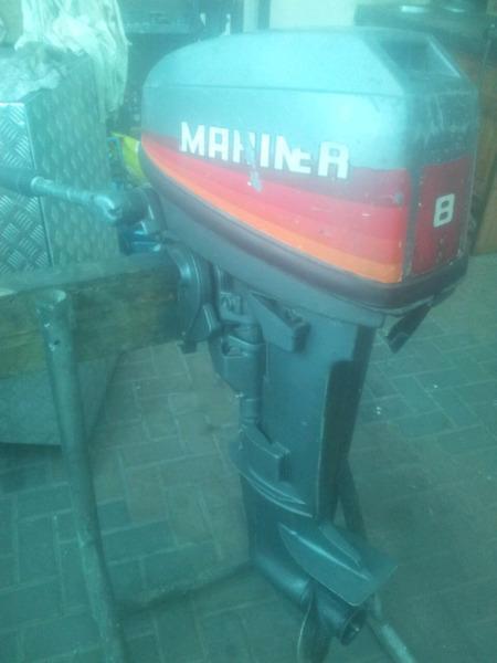 8 HP Mariner outboard motor