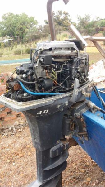 mariner 40hp two Stoke outboards