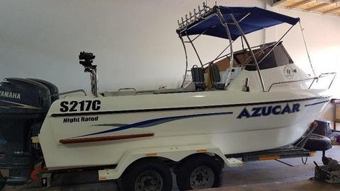 COBRA CAT 585 SKI BOAT