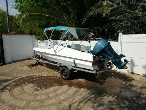 Speed boat