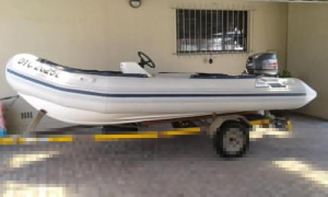 4.7m Gemini Waverider.Low hours & Only 2 owners