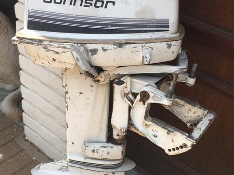 35hp Johnson Seahorse outboard motor