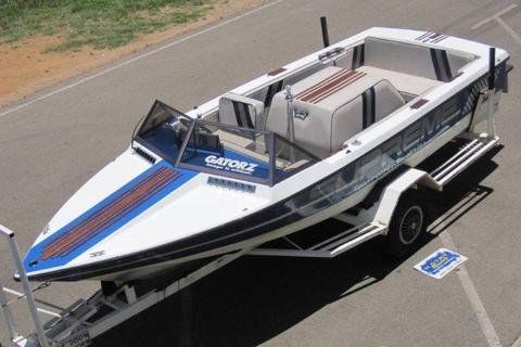 1988 Ski Supreme with New 5.7L V8 Ford 351 Motor