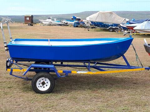 3 meter boat on trailer