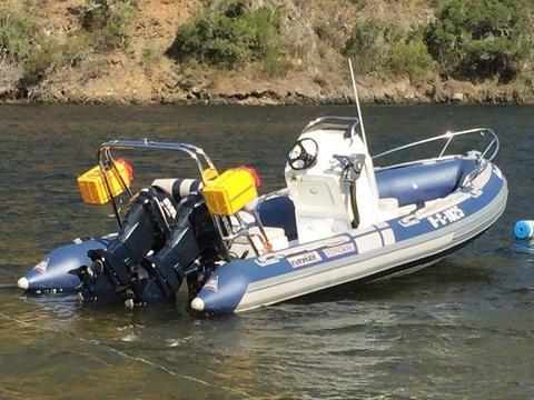 Ruber Duck Semi-rigid 2009 5.8m Searaider with 2 x Evinrude e-Tech 50HP two strike - R149000