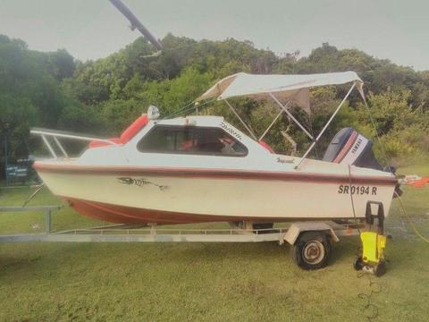 Vagrant cabin boat