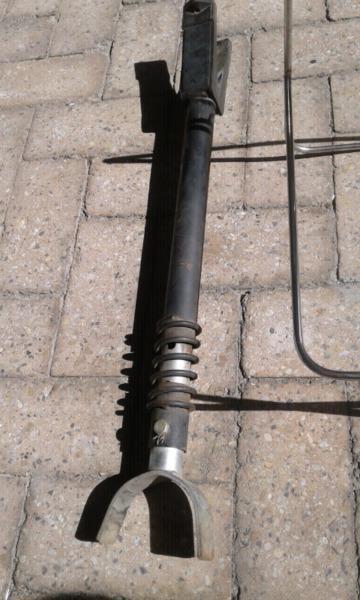 Outboard Towing Stabilising Shock-R300