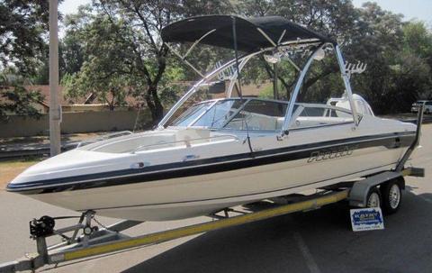 2009 Panache 2250 with 250hp Evinrude E-Tec
