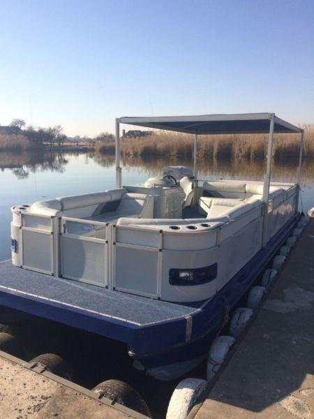 AVALANCHE 24FT BARGE WITH 175HP ENVIRUDE FICTH