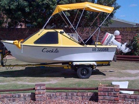 Cabin boat 35hp