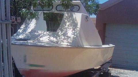 16ft cape craft hull and trailer