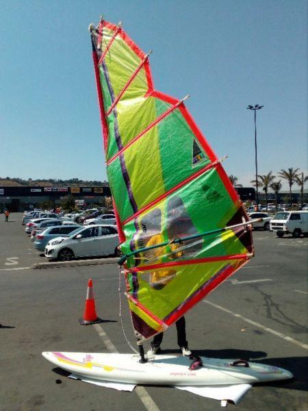 Tiga Windsurfer